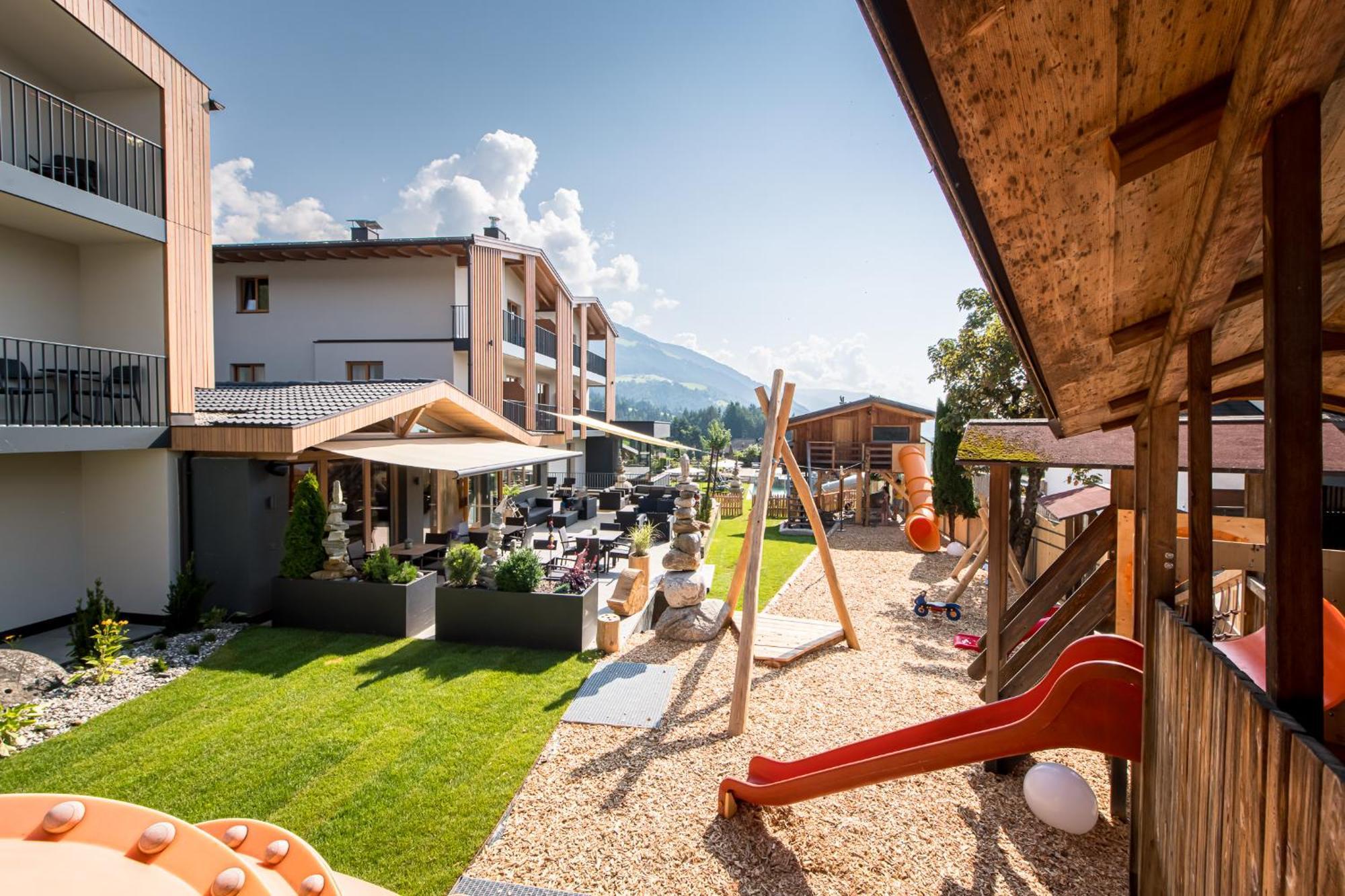 Hotel Sonnenheim Chienes Exterior photo