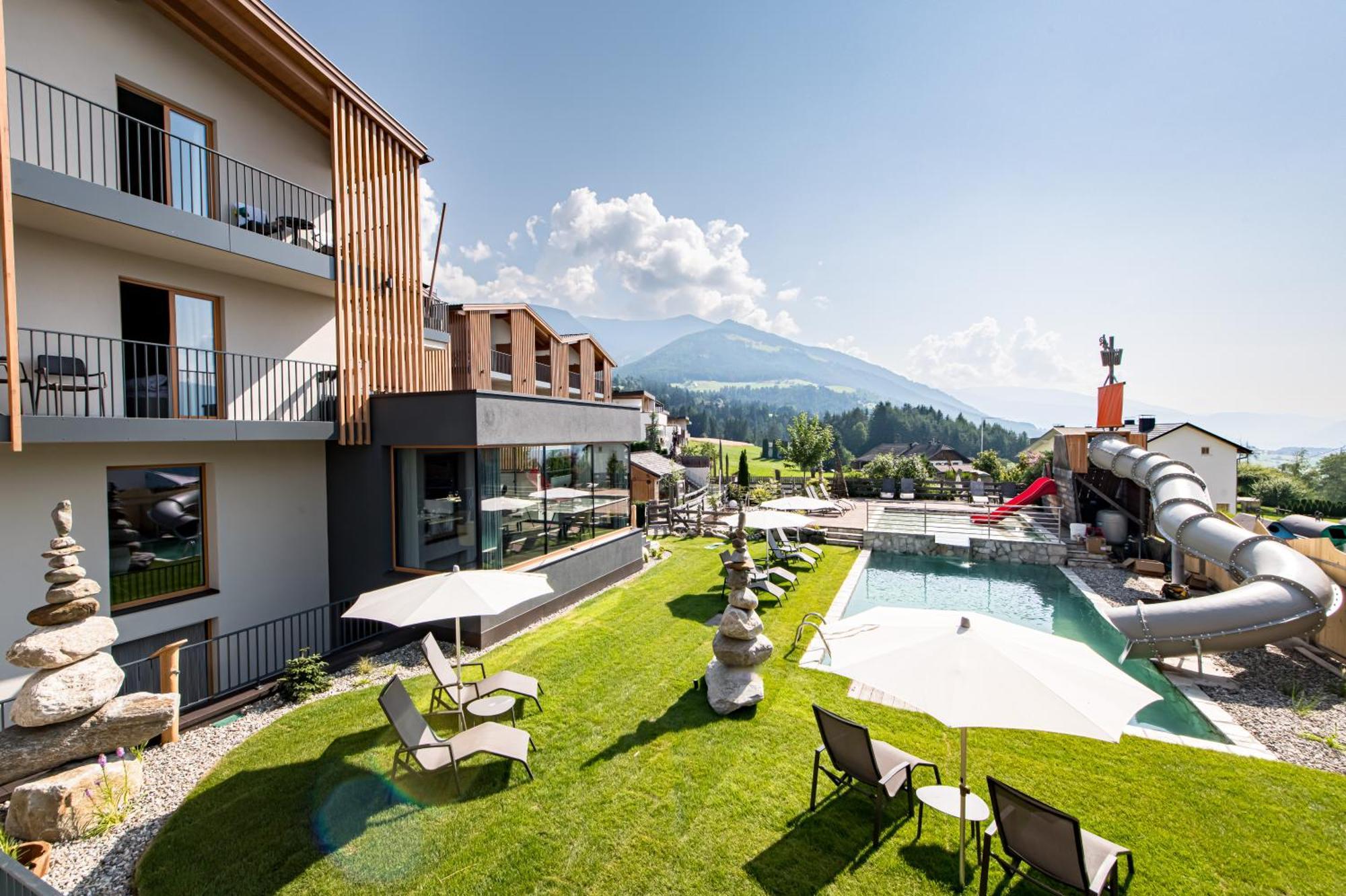 Hotel Sonnenheim Chienes Exterior photo
