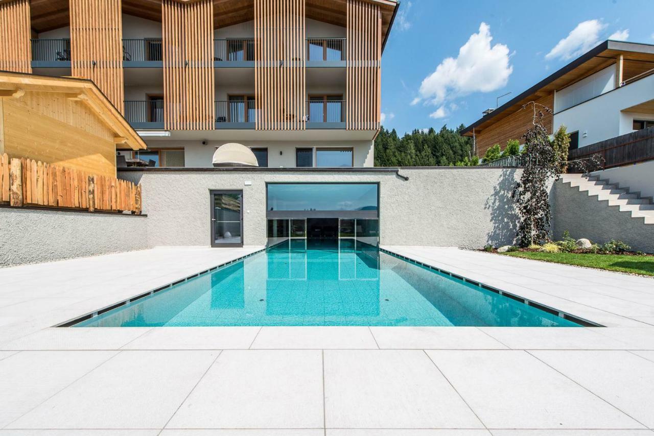 Hotel Sonnenheim Chienes Exterior photo